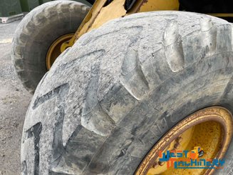 Chargeuse sur pneus Caterpillar 928H z - 23